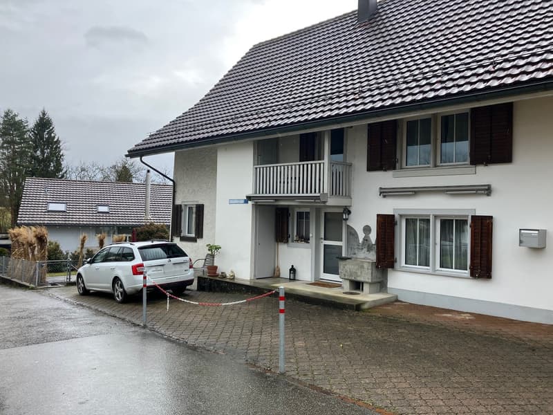 Wir heissen Sie herzlich willkommen - 5.5 Zimmerhausteil inkl. 2 Abstellplätze sucht neuen Mieter (4)
