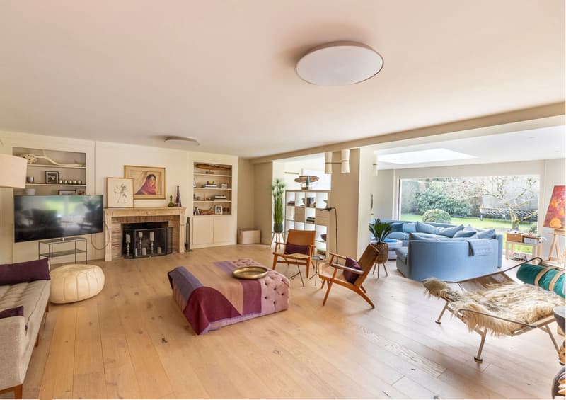 À Mies, une maison rare où la nature devient un luxe (3)
