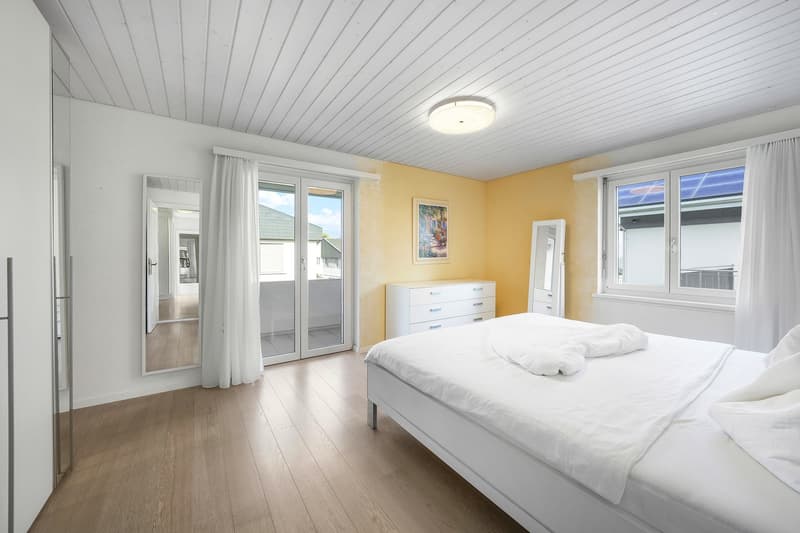 Schlafzimmer mit Balkon