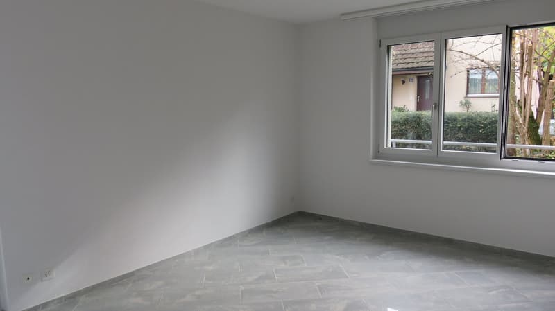 Moderne, lichtdurchflutete Wohlfühloase mit Garten & Cheminée an begehrter Lage in Winterthur (12)