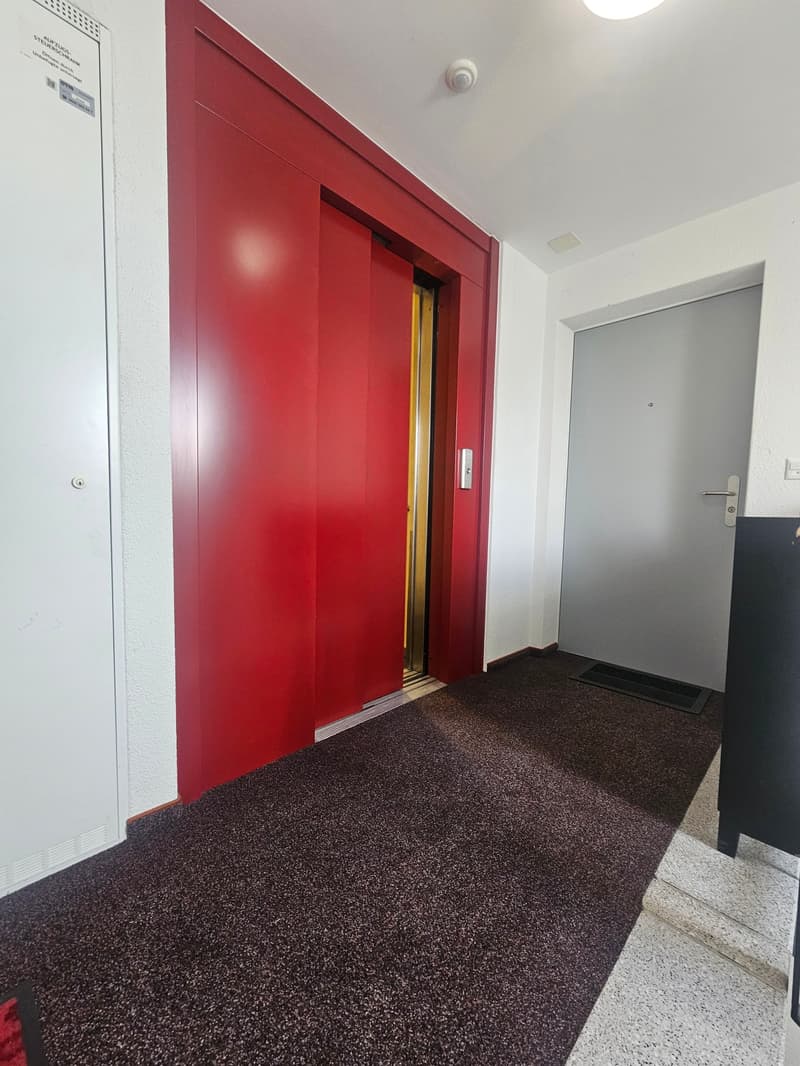 3.5-Zimmer-Dachwohnung – Modern, Hell und Familienfreundlich (13)