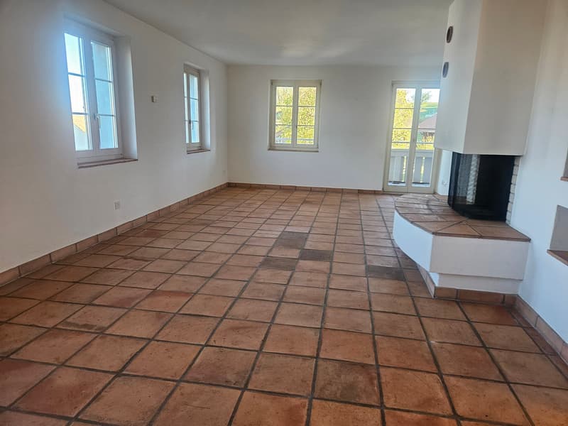 3.5-Zimmer-Wohnung mit schöner Aussicht im steuergünstigen Neerach (4)