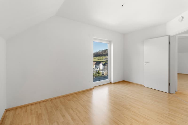 Doppelhaushälfte mit viel Platz, Weitsicht und hervorragender Anbindung (10)