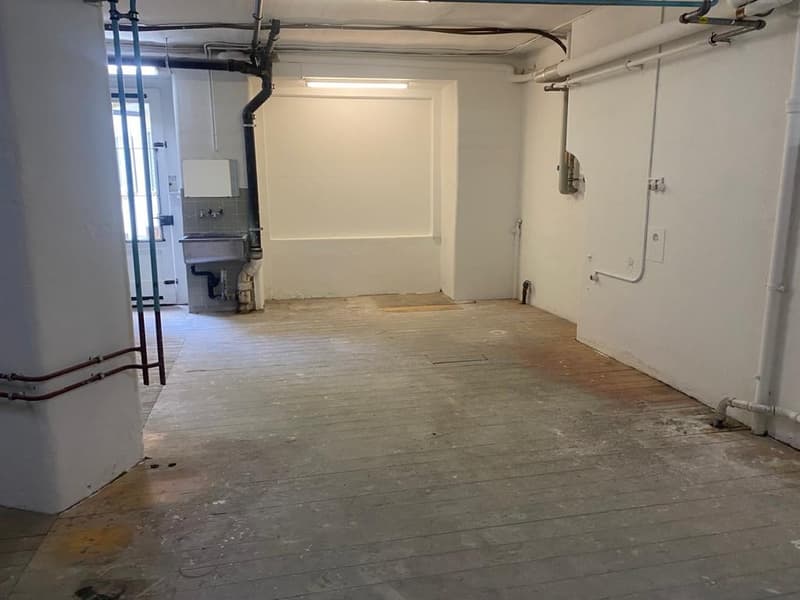 Werkstatt/ Hobbyraum/ Lager mitten in der Stadt zu vermieten (8)