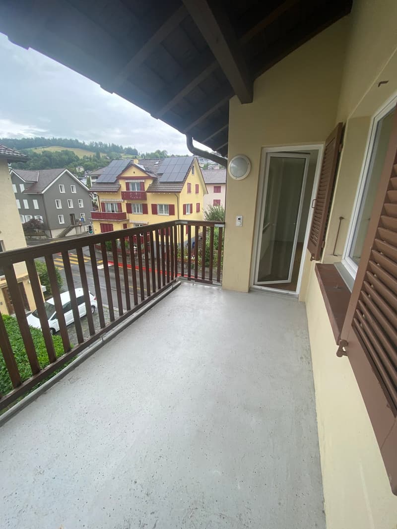Gemütliche 3.5-Zimmer-Wohnung mit Balkon in Kriens (9)