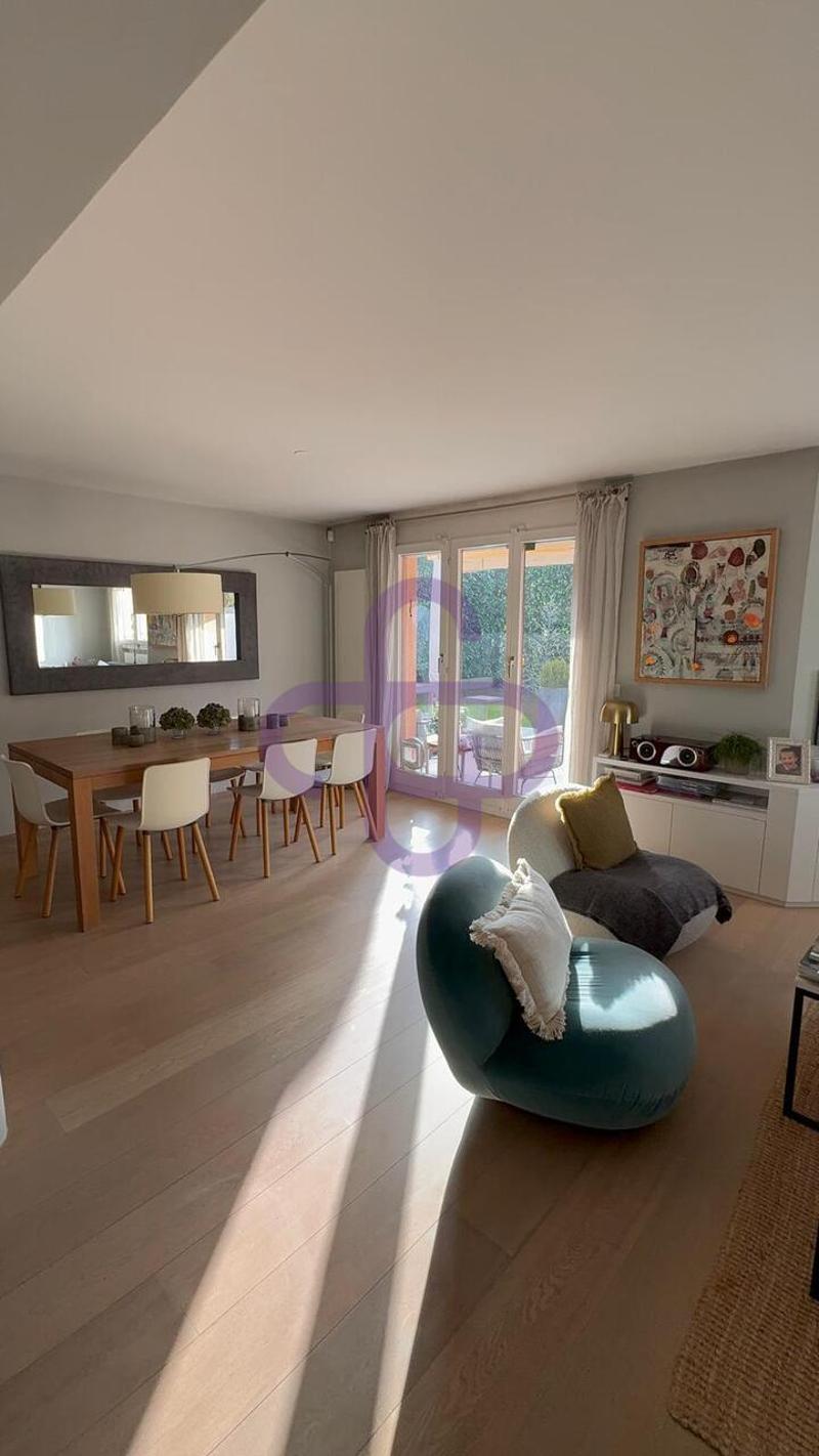 Belle maison contiguë située à Collonge-Bellerive (2)