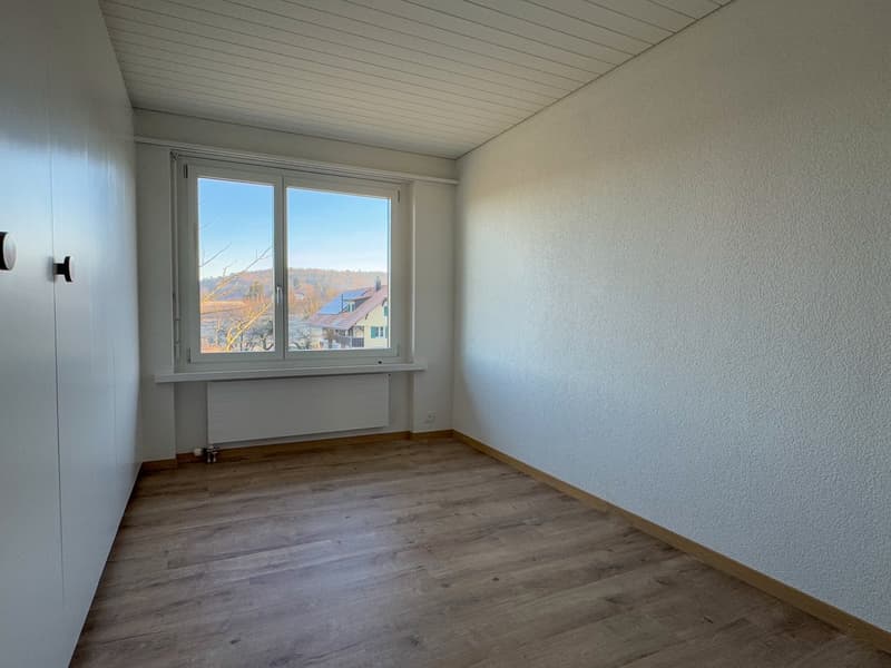 Moderne 4.5-Zimmer-Wohnung in Bäriswil zu vermieten (7)