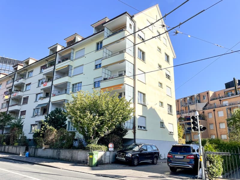 Zentrale und frisch sanierte 3-Zimmerwohnung in Bern (1)