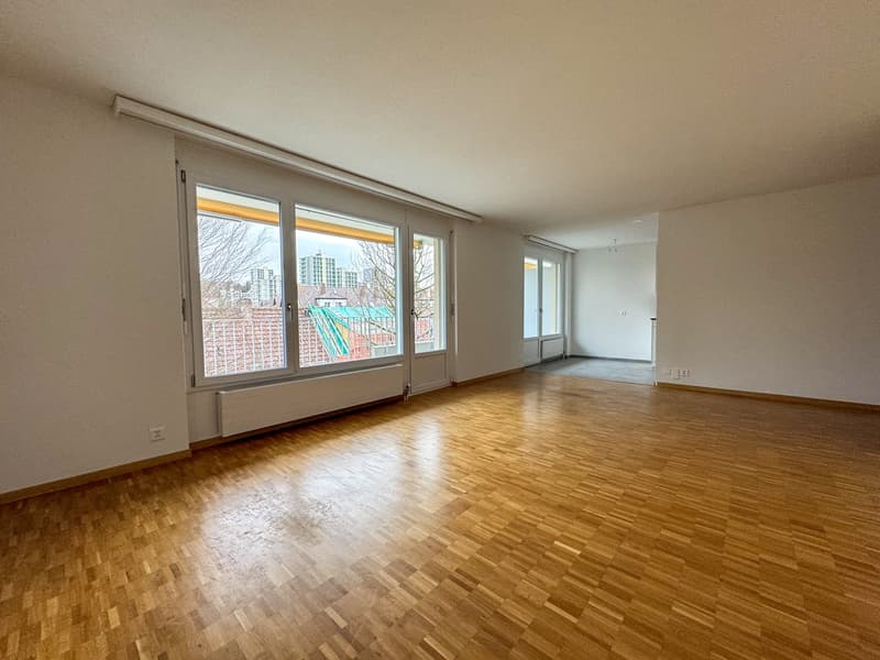 4.5-Zimmer-Parterrewohnung mit Balkon in Bern-Bümpliz (3)