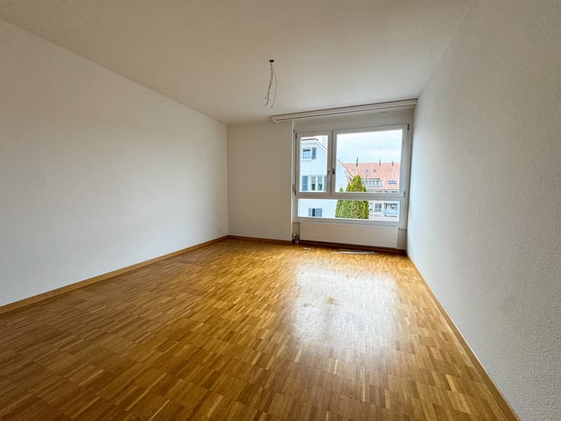 4.5-Zimmer-Parterrewohnung mit Balkon in Bern-Bümpliz (10)