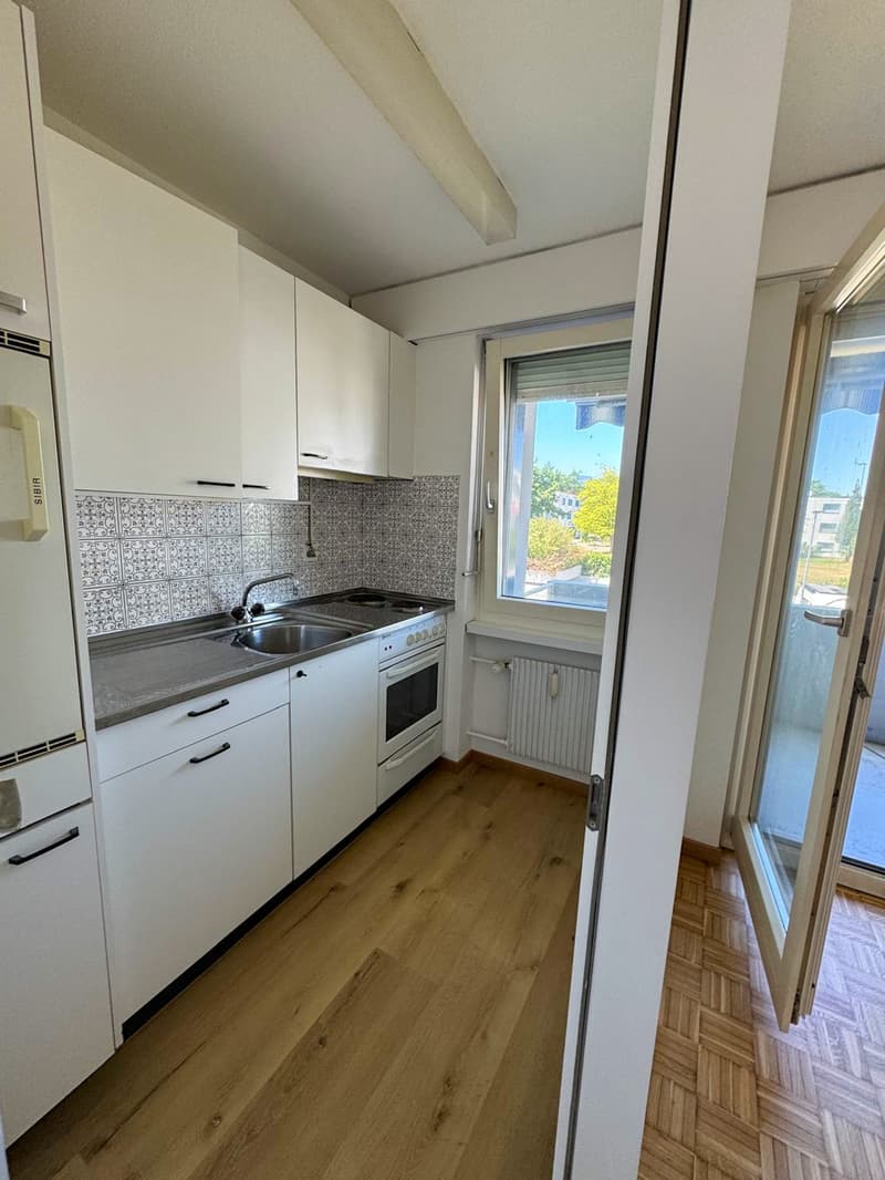 Gemütliche 1.5-Zimmer-Wohnung mit Balkon in Heimberg (3)
