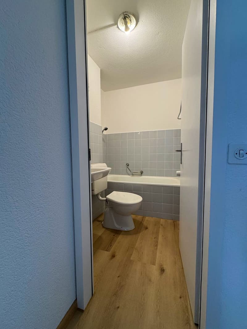 Gemütliche 1.5-Zimmer-Wohnung mit Balkon in Heimberg (4)