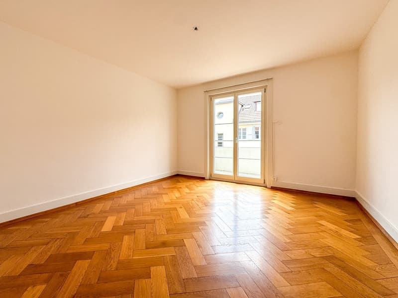 Charmante 3.5-Zimmer-Altbauwohnung mit Balkon (2)