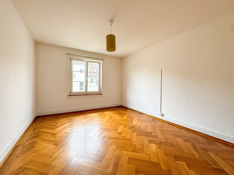 Charmante 3.5-Zimmer-Altbauwohnung mit Balkon (3)