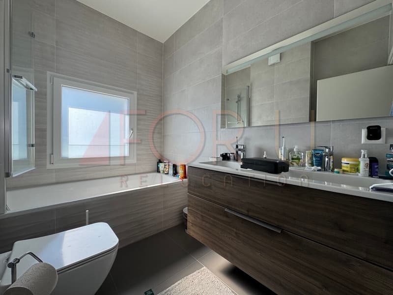 Très belle villa moderne entièrement meublée à Collex (8)