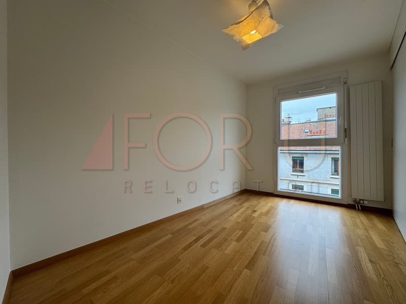Beau duplex en attique de 7.5 pièces en surélévation aux Pâquis (7)