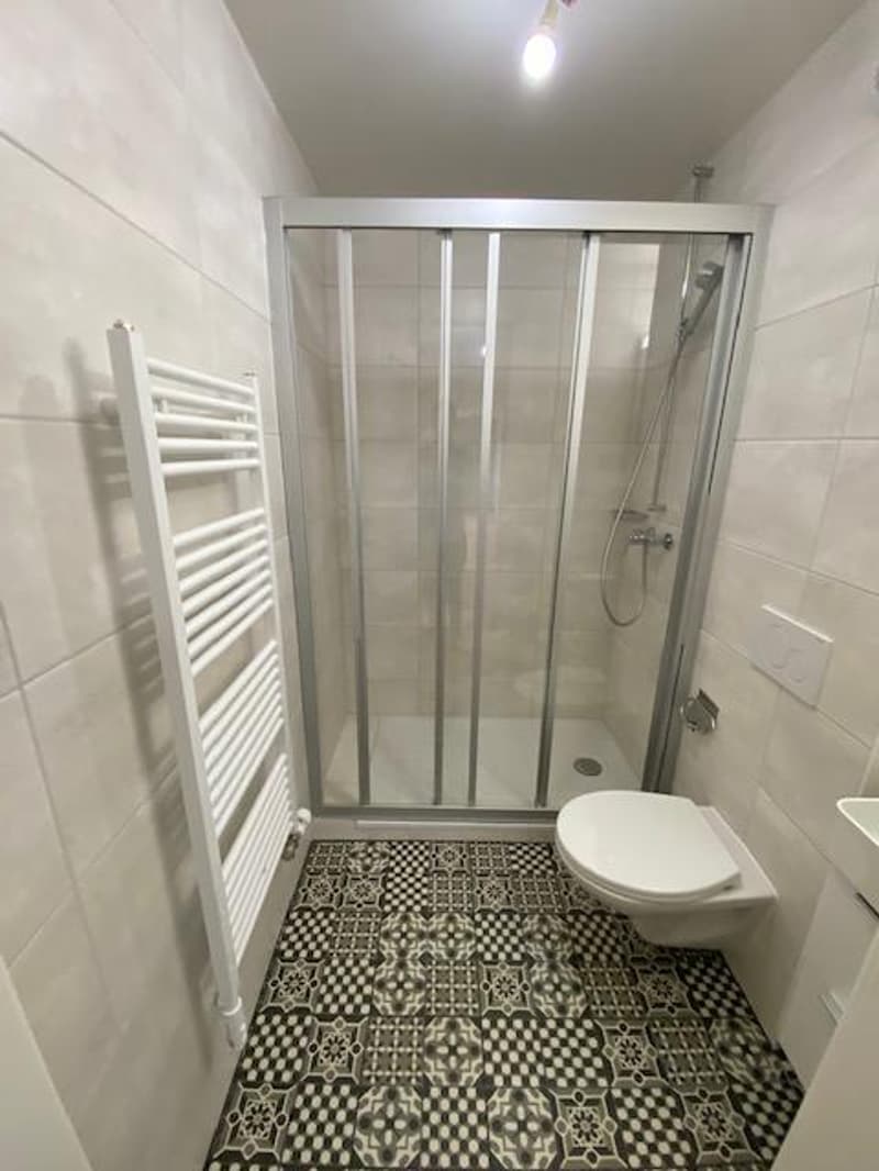 Très bel attique moderne de 5 pièces avec jardin à Avusy (11)