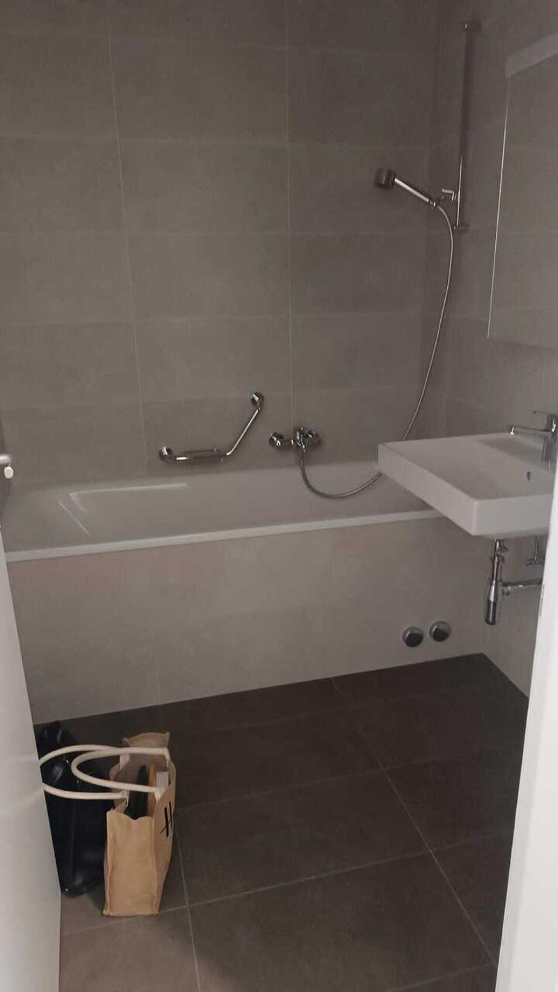 Grand logement 3.5 pièces moderne avec balcon au calme à la Servette (5)