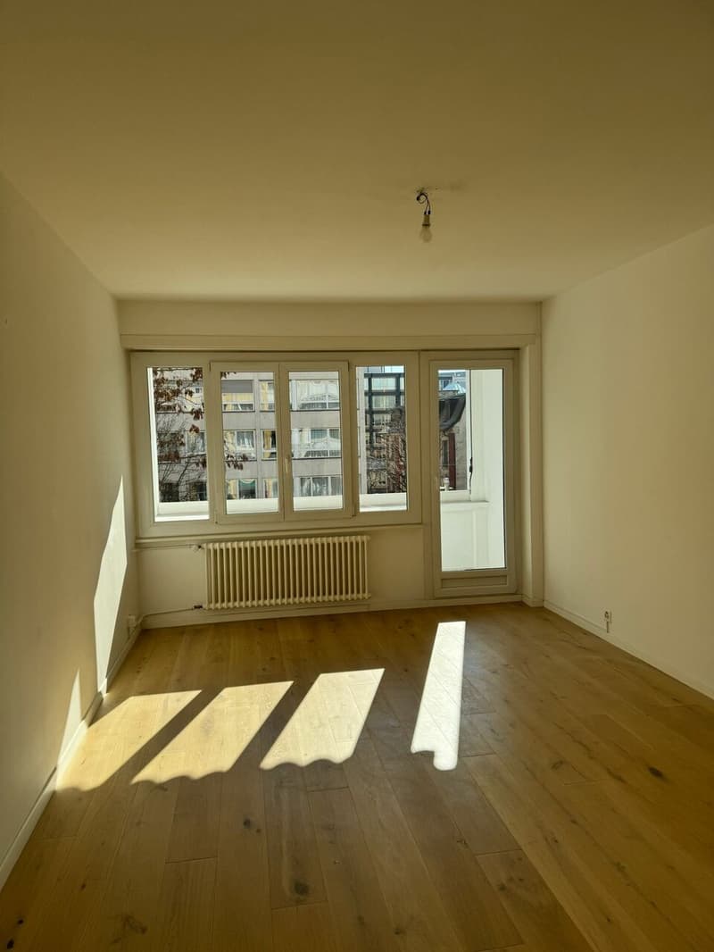Très bel appartement rénové de 3 pièces à Champel (2)