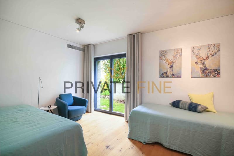 6.5 Zi.-Designer Villa mit Pool und uneingeschränkter Seesicht (30) (12)