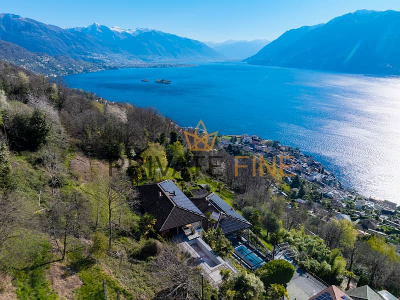 Aussicht nach Ascona und die Brissago Inseln / Vue sur Ascona / View to Ascona / Vista su Ascona