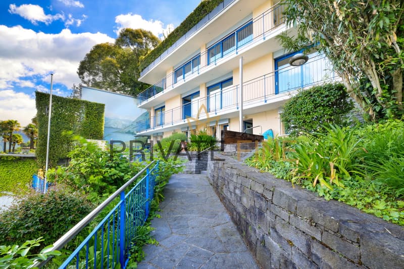 Villa direkt am Seeufer des Lago Maggiore, mit Zweitwohnsitz (38) (3)