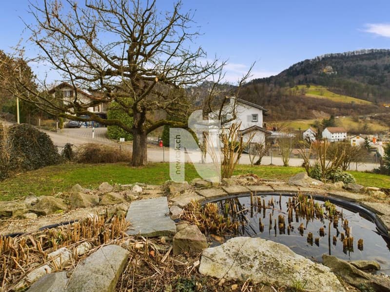 Very beautiful house with balcony, garden, far-reaching views, and development potential (3)