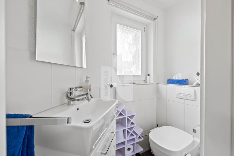 Reserviert (9)