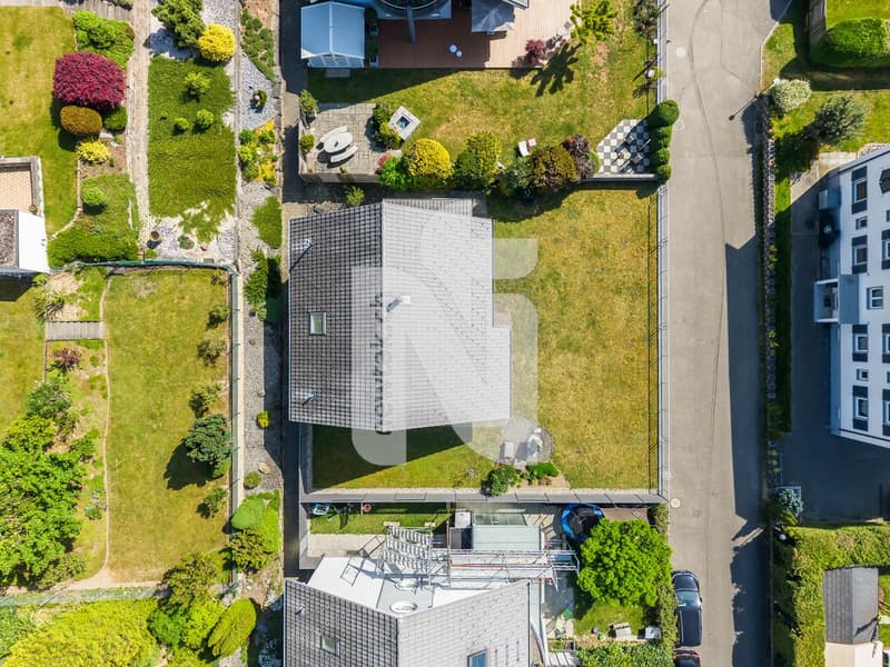 Reserviert: Familienfreundlich mit Garten, Doppelgarage in ruhiger, naturnaher Lage (4)