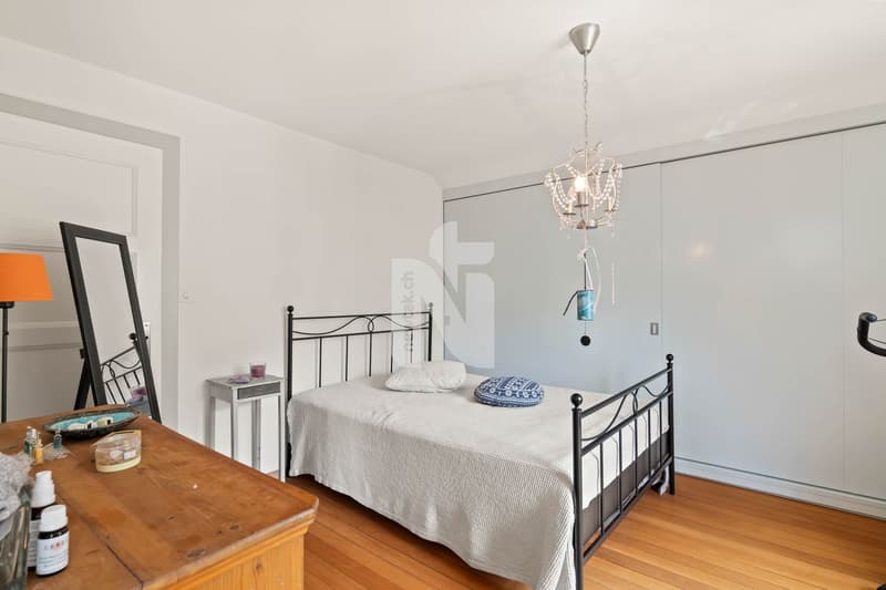 Schlafzimmer 1