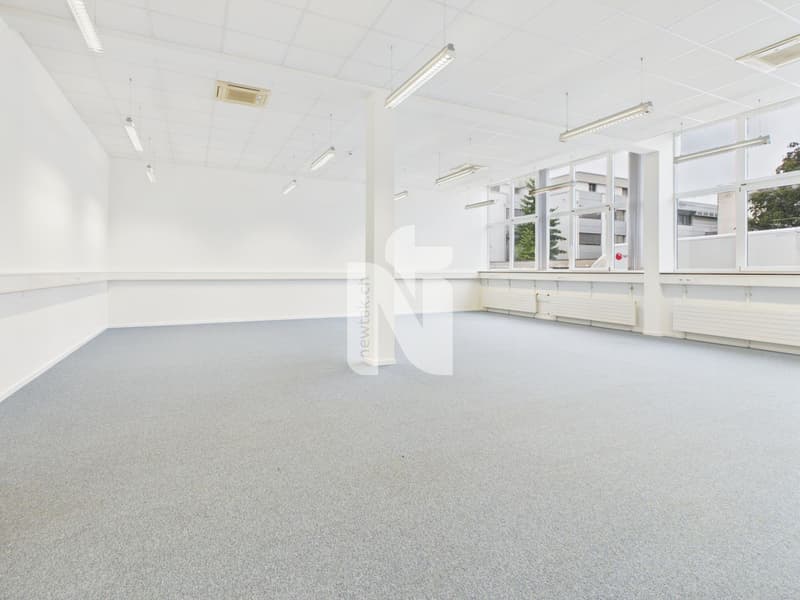 Vielseitige Gewerbefläche, klimatisiert mit Galerie und Loft-Charakter (5)