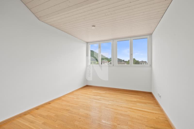 Familienfreundliche Maisonettewohnung mit grossem Balkon und wunderschöner Weitsicht (9)