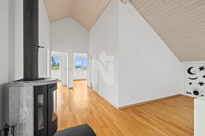 Familienfreundliche Maisonettewohnung mit grossem Balkon und wunderschöner Weitsicht (7)