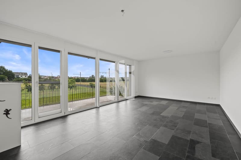 Familienfreundliche Maisonettewohnung mit grossem Balkon und wunderschöner Weitsicht (1)