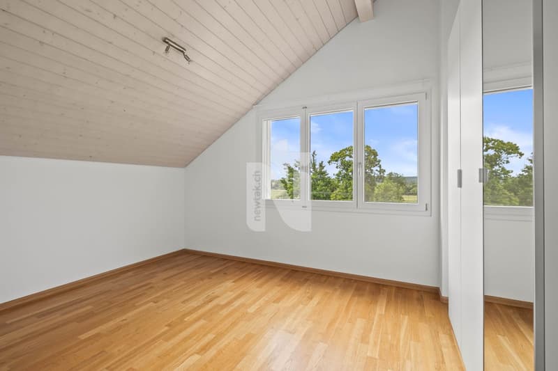 Familienfreundliche Maisonettewohnung mit grossem Balkon und wunderschöner Weitsicht (8)