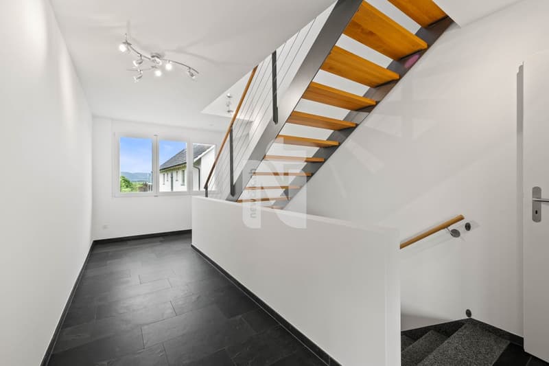 Familienfreundliche Maisonettewohnung mit grossem Balkon und wunderschöner Weitsicht (5)