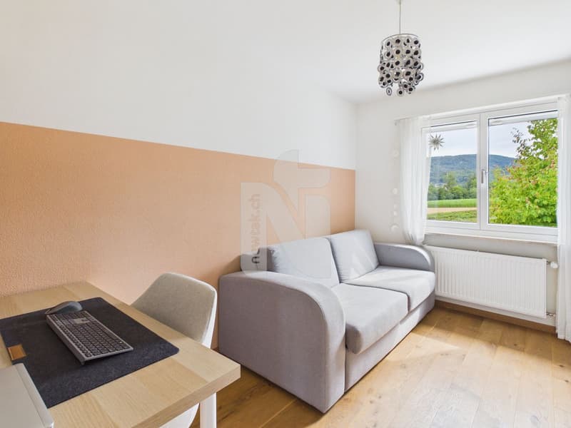 Familienfreundlich, modern und einzugsbereit - mit Garten und Blick ins unverbaubare Grüne (11)