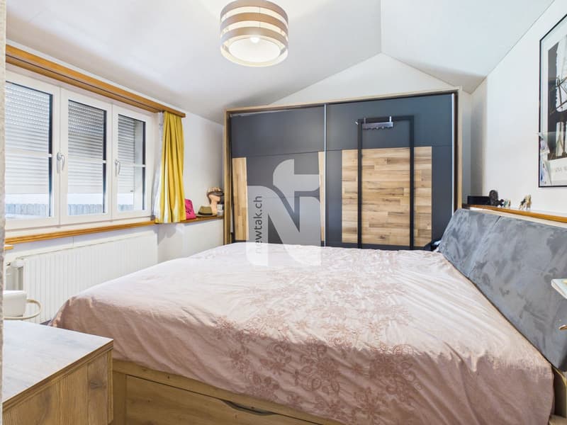 Dorf Idylle, Zentral, viel Potenzial und mit 2.5 Zimmer Einliegerwohnung (Generationenhaus) (7)