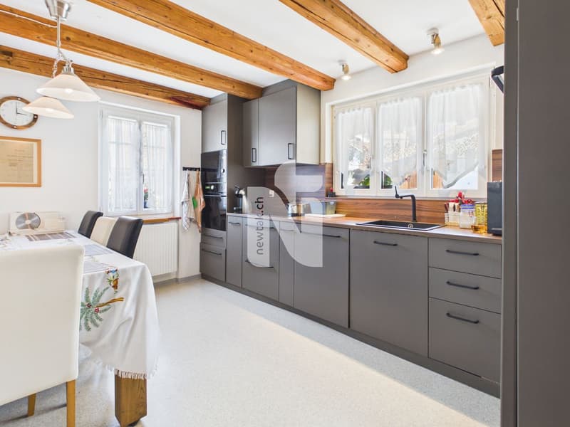 Dorf Idylle, Zentral, viel Potenzial und mit 2.5 Zimmer Einliegerwohnung (Generationenhaus) (1)