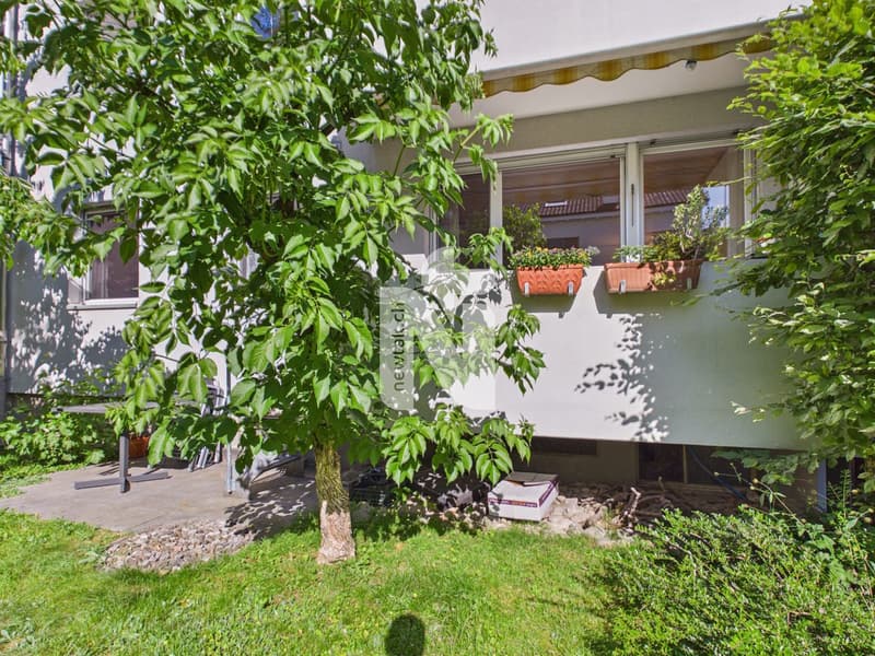 Familienfreundlich, sonnig und gepflegt mit zwei Balkonen, Gartensitzplatz und Garage (1)