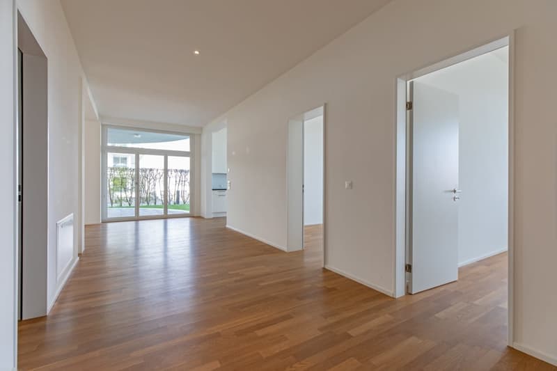 Helle 4.5-Zimmer-Wohnung mit Balkon und Garage in Wädenswil – sofort verfügbar (8)