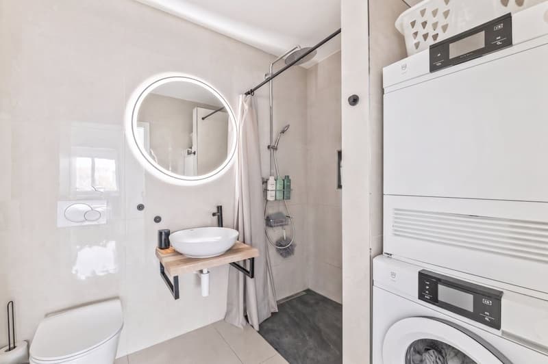 Lichtdurchflutete 4.5-Zimmer-Gartenwohnung mit Lift und Tiefgaragenplatz (12)