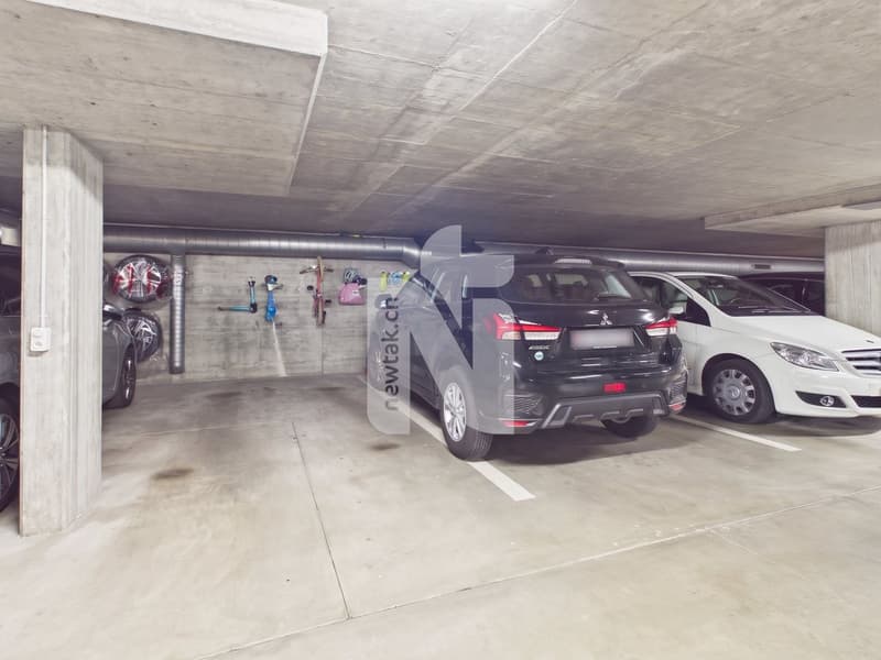 Ruhig, zentral, mit Lift, Hobbyraum und Tiefgaragenplatz - Rundumblick ins Grüne (13)