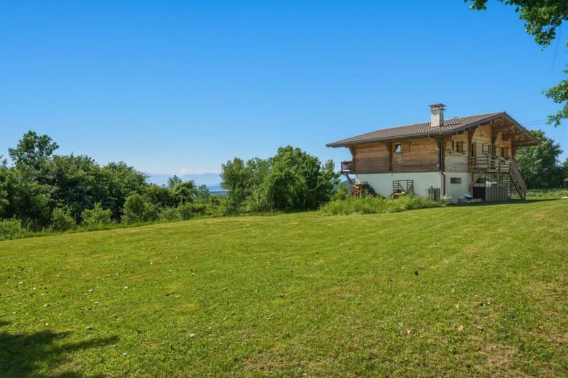 Chalet avec vue panoramique sur le Léman et les Alpes (12)