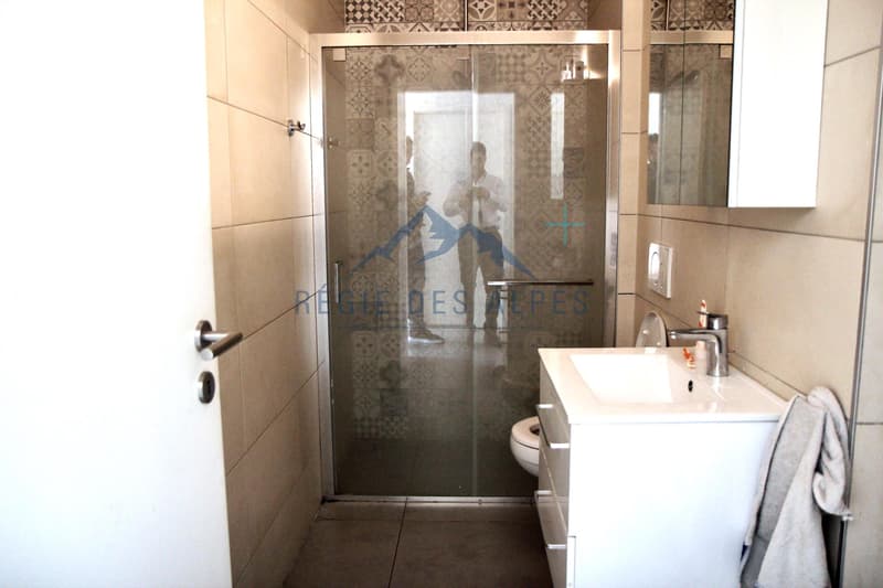 Appartement en bord de rivière : Modernité et sérénité à saisir près de la nature ( Lot 8 ) (7)