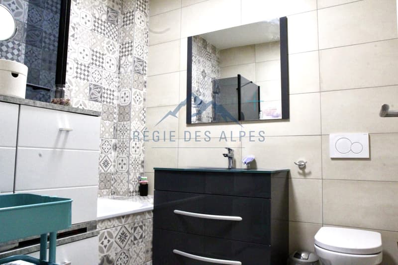 Appartement en bord de rivière : Modernité et sérénité à saisir près de la nature ( Lot 8 ) (6)