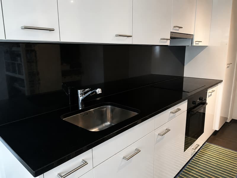 Moderne 1.5-Zimmer-Studio-Wohnung mit Balkon in Davos Platz (8)