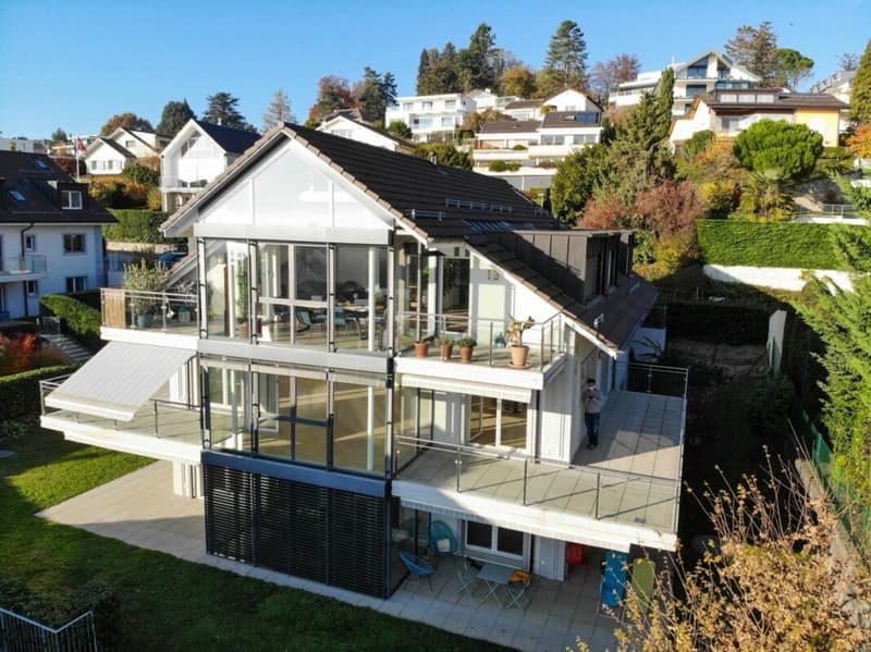 Appartement de standing de 5,5 pièces avec terrasse et vue sur le lac (2)