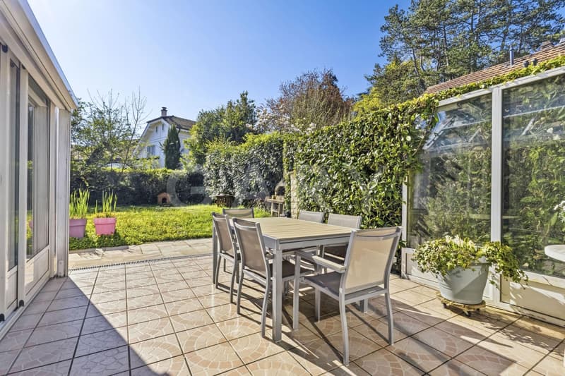 Maison familiale lumineuse avec grand jardin (4)