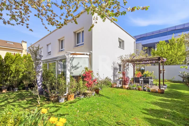 Charmante maison familiale THPE au coeur de Meyrin-Village (1)